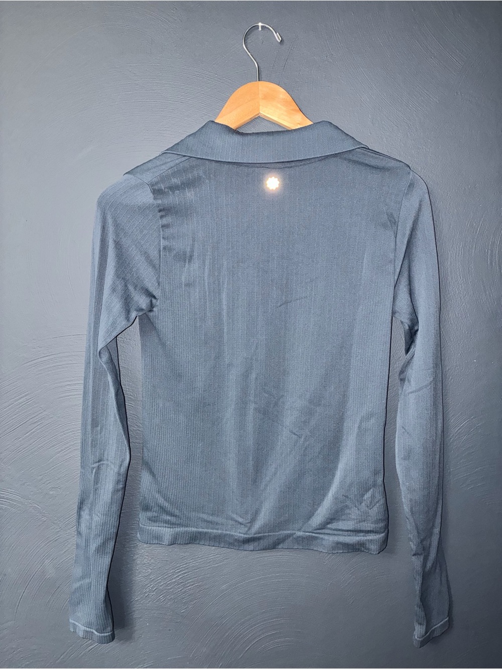 Athleta Flurry Seamless Henley - Picture 4 of 6